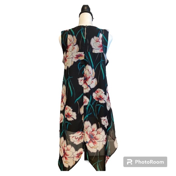 Valerie Stevens Sleeveless Top with Hi-Lo Hem Floral Pattern Size Small‎ - Picture 3 of 11